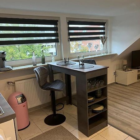 25 Qm Ferienwohnung Neuss Furth エクステリア 写真